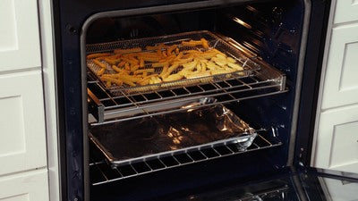 Oven Not Turning On? 12 Causes & Quick Fixes